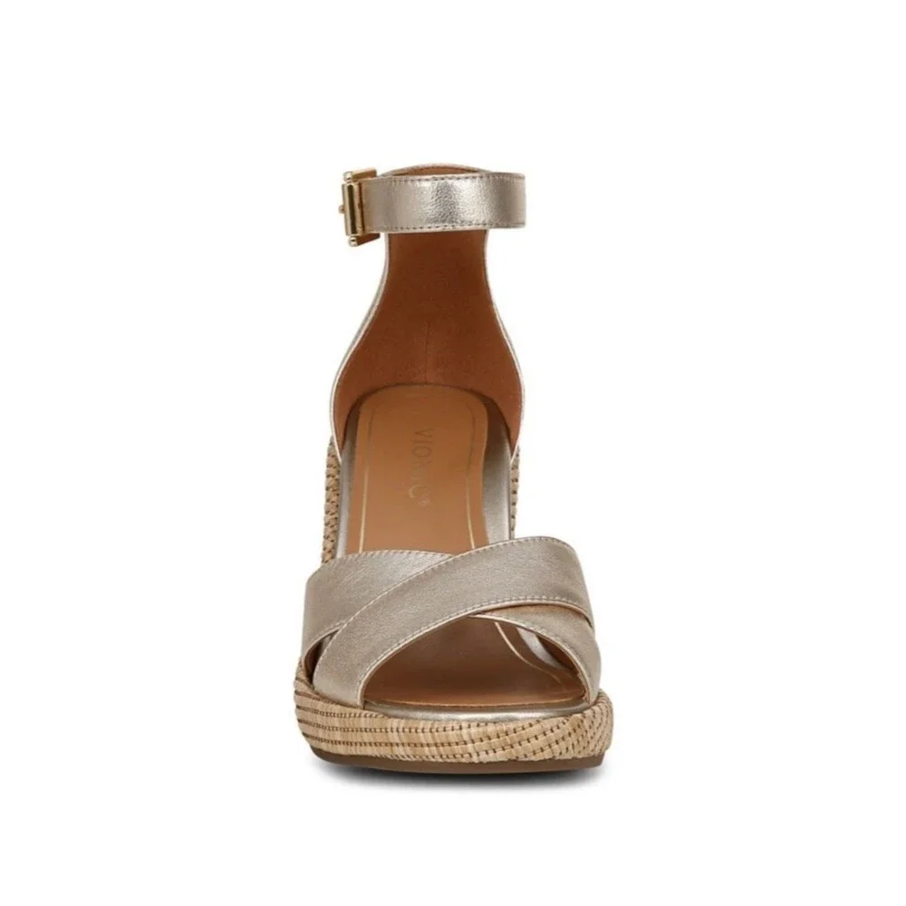 Vionic Marina Wedge Sandals in Gold Size 10